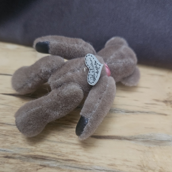 Vintage Handmade Miniature Brown Teddy Bear with Pink Bow. - Picture 3 of 3